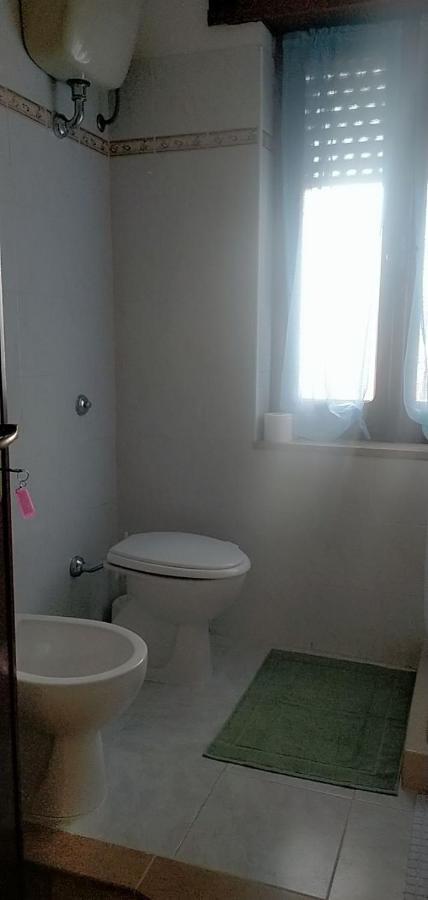 Kiki beb Carbonia Bagian luar foto