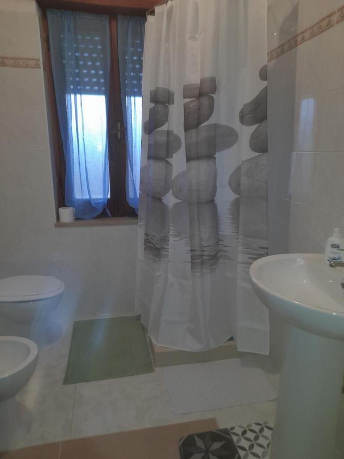 Kiki beb Carbonia Bagian luar foto